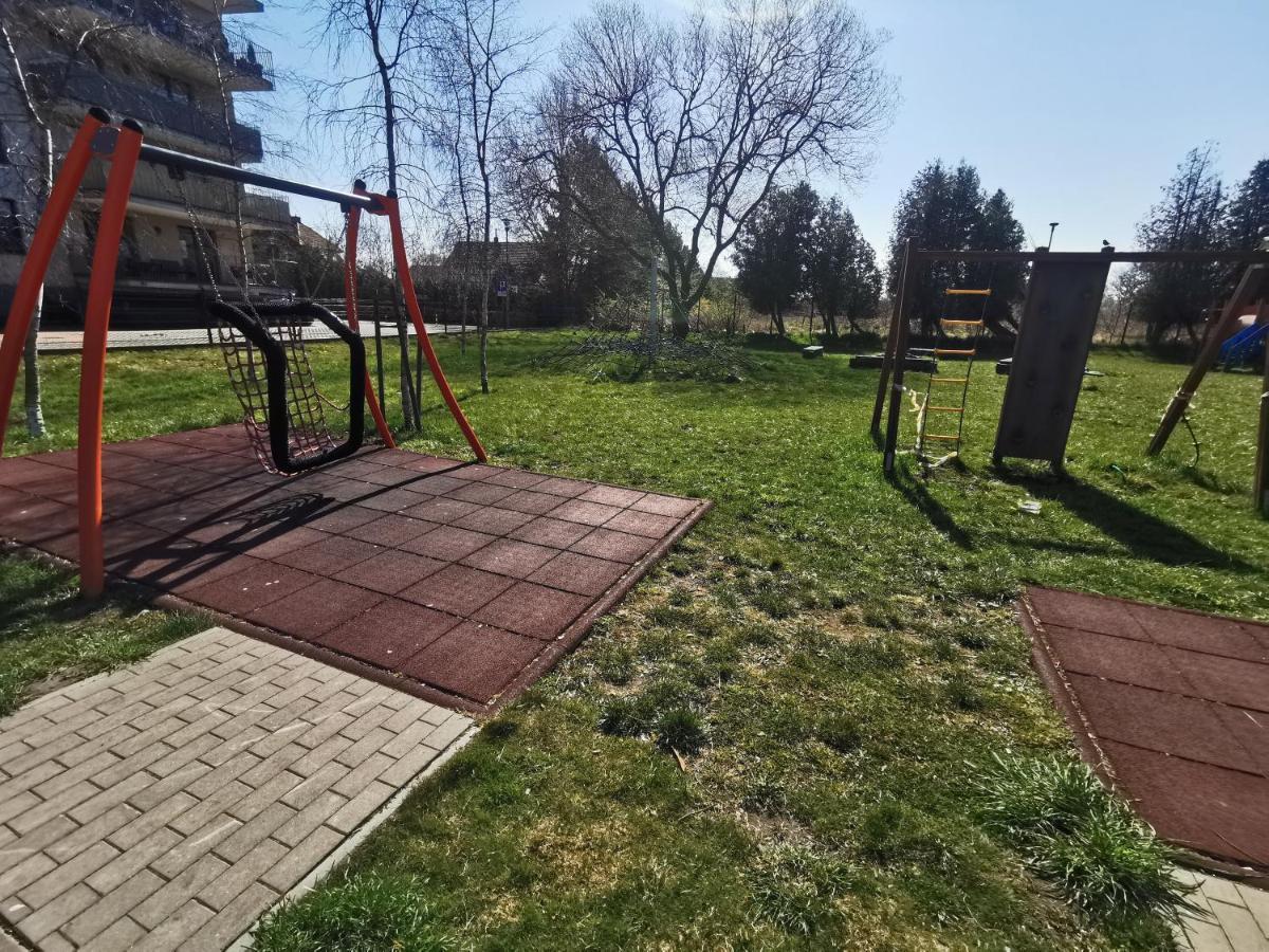 Appartamento Apartament Julia Kołobrzeg Esterno foto