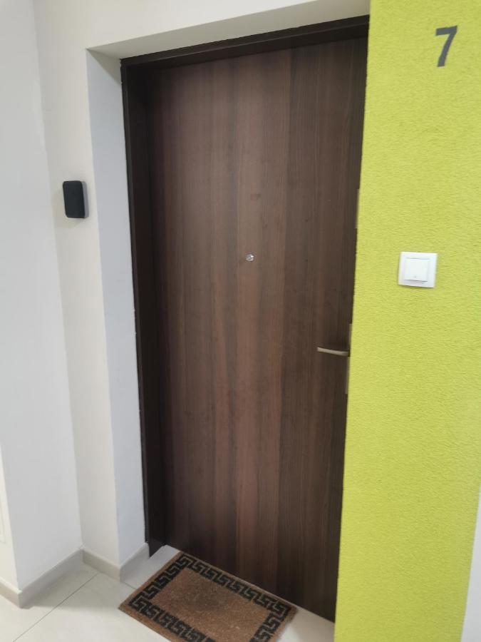 Appartamento Apartament Julia Kołobrzeg Esterno foto